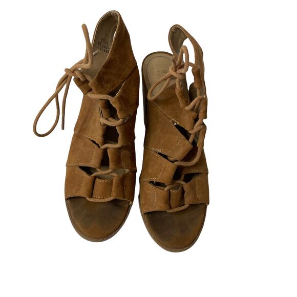 Kenneth Cole Reaction Size 7 Brown Leather Lace Up Tie Chunky Heels - Picture 2 of 9